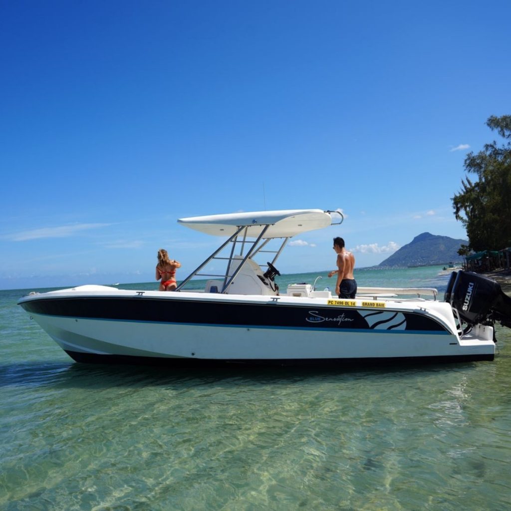 5 Island Speed Boat Tour in Mauritius