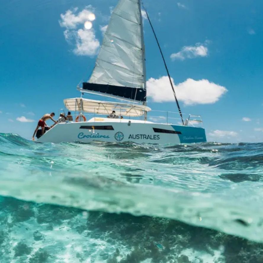 Catamaran East Tour Holiday Wonders