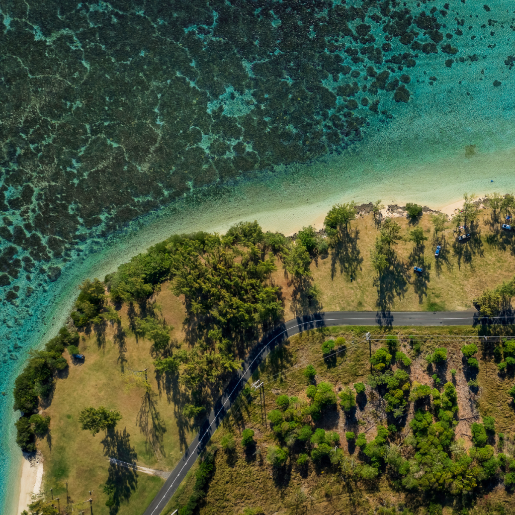 Helicopter Tour Mauritius – Le Must Du Sud (South Highlights Flight)